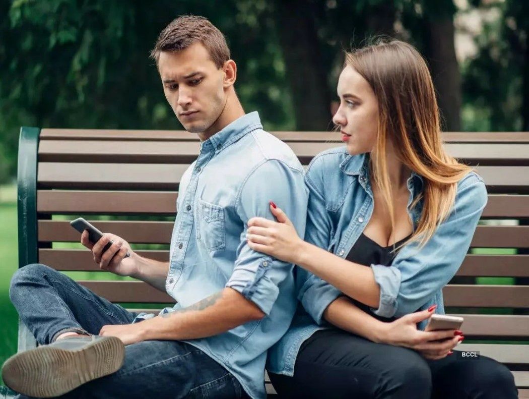 Аттракцион ближе-дальше: как нарциссы играют с вашими чувствами