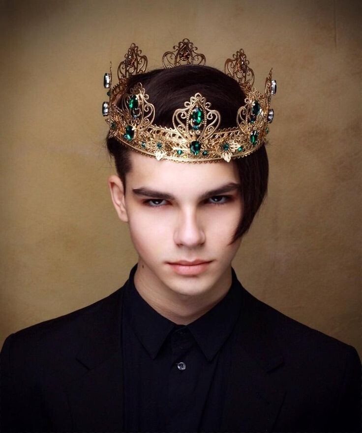 Почему нарциссы унижают и как это влияет на жертв