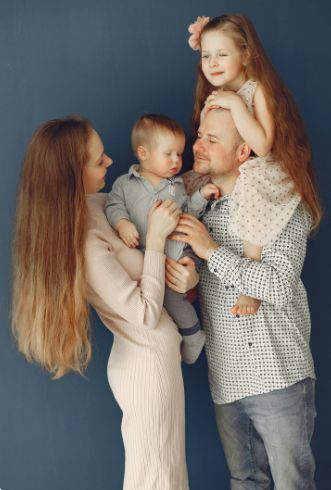 Семейные тайны: как родительские сценарии воздействуют на нас