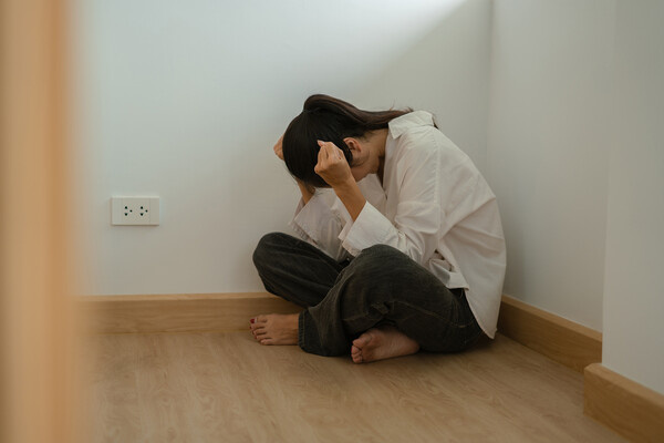 Как пережить сезонную депрессию: советы психотерапевта