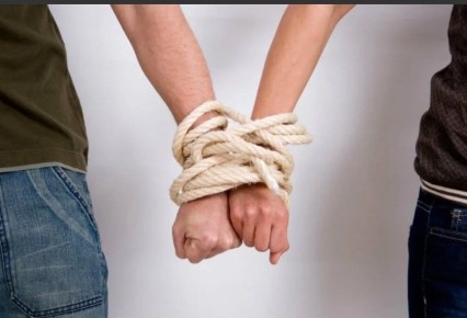 Как эмпатам выбраться из отношений с нарциссом