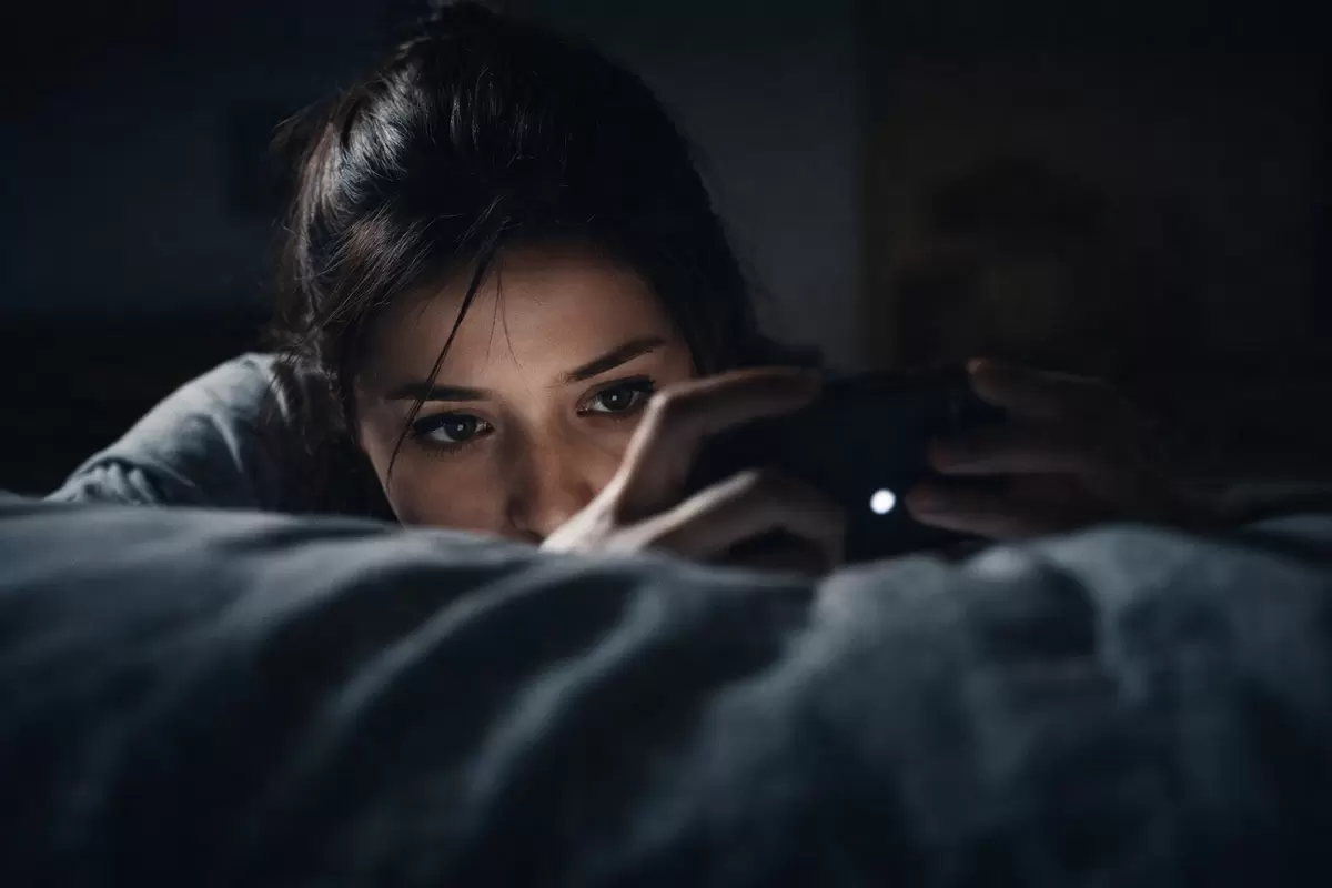 Молчание в отношениях: осознанный выбор или неожиданная пауза?