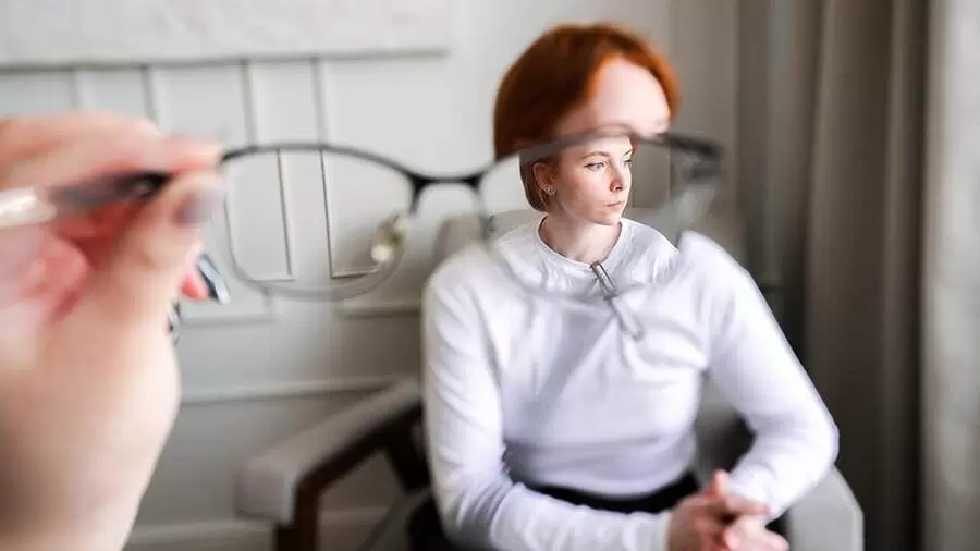 Как избежать самокритики и строить планы на будущее: советы психолога