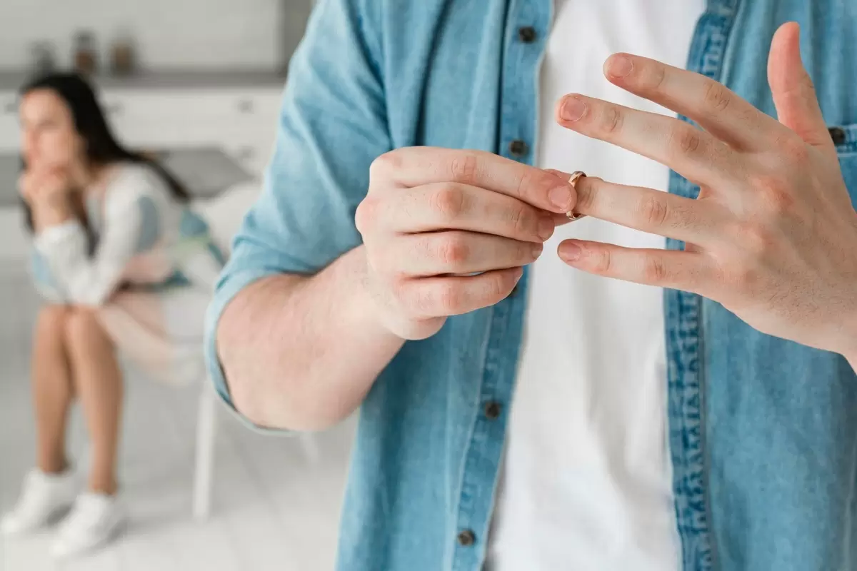 Специальный проект о сложностях любви: измены и сохранение семьи